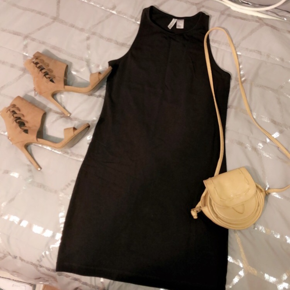 Form-fitting Sage Dress